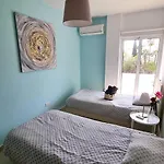 Center: Your Urban Retreat- 100m To The Larnaka