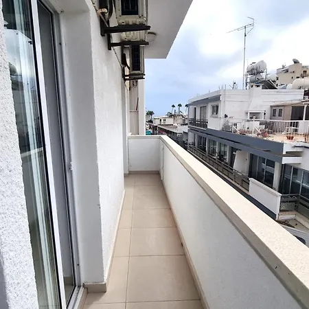 Center: Your Urban Retreat- 100m To The Appartement