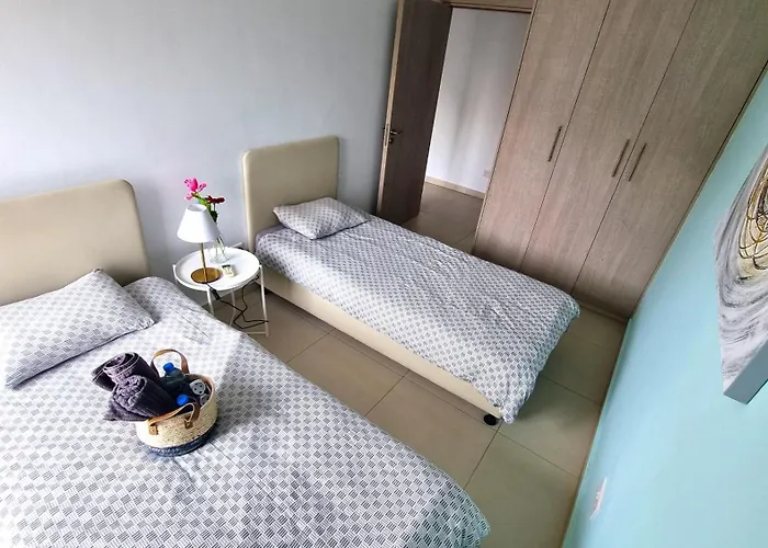 Apartmán Center: Your Urban Retreat- 100m To The *