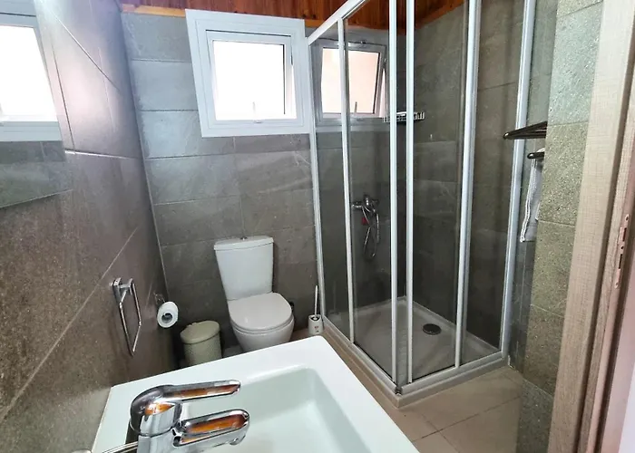 Center: Your Urban Retreat- 100m To The * Lárnaca